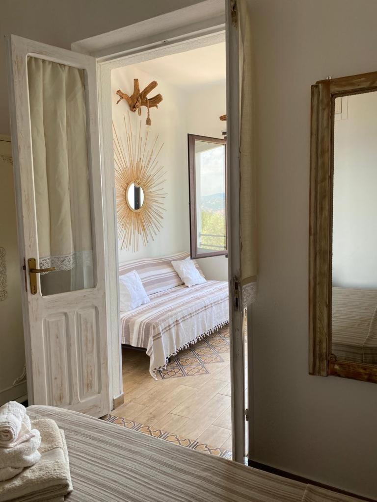 Steddueoro Bed and Breakfast Baunei Habitación foto
